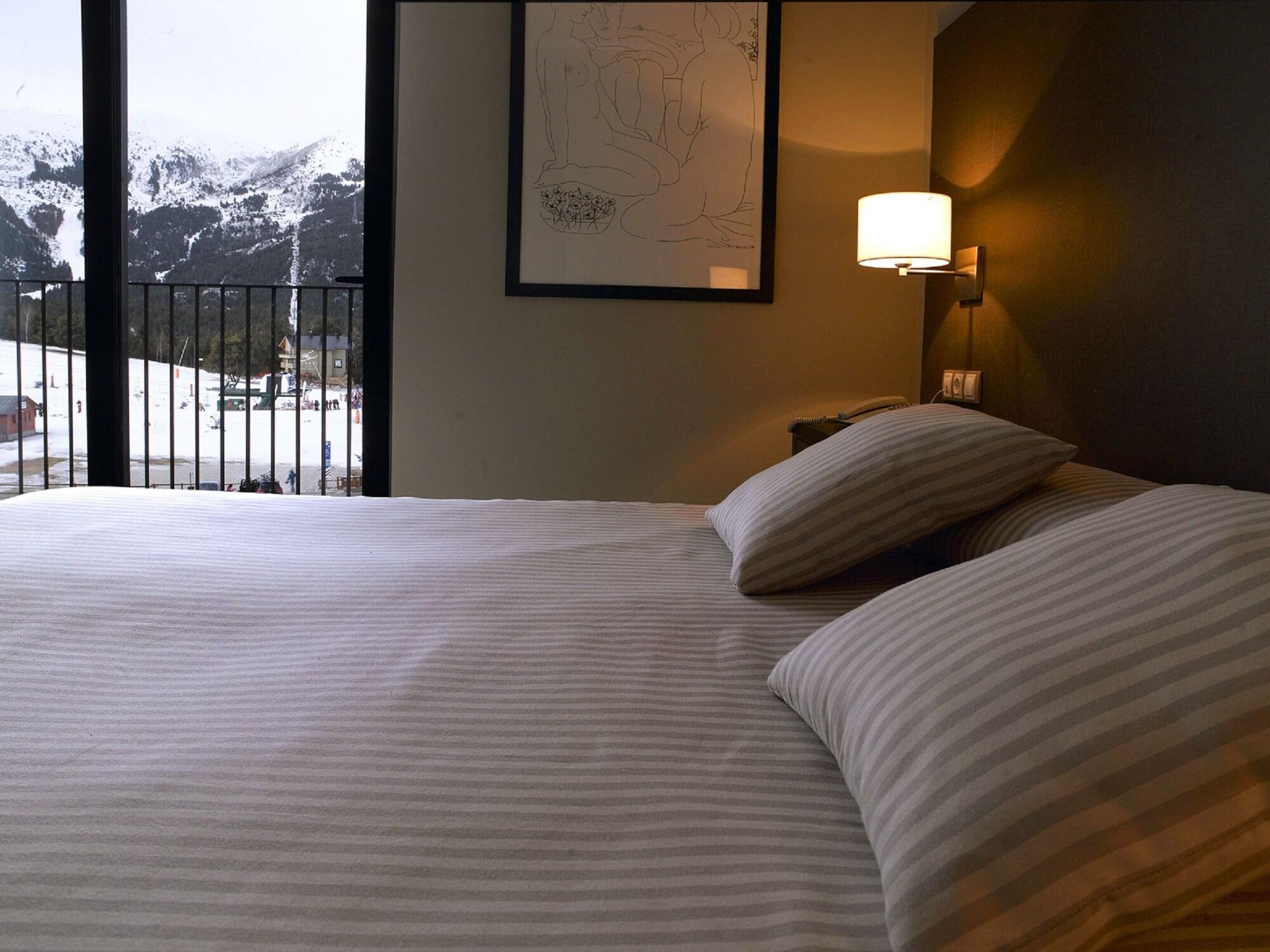 Hg La Molina Hotell Exteriör bild
