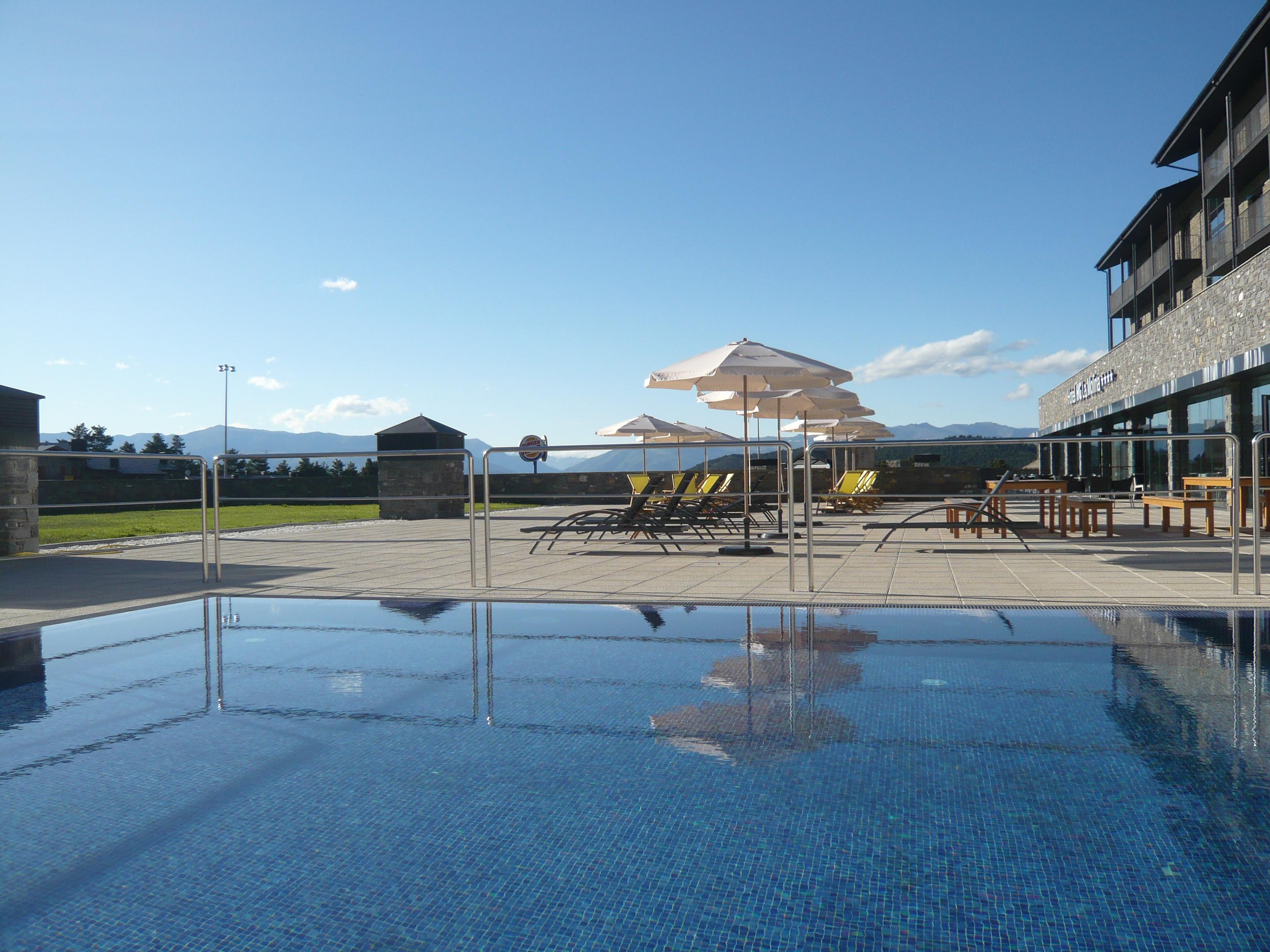 Hg La Molina Hotell Exteriör bild